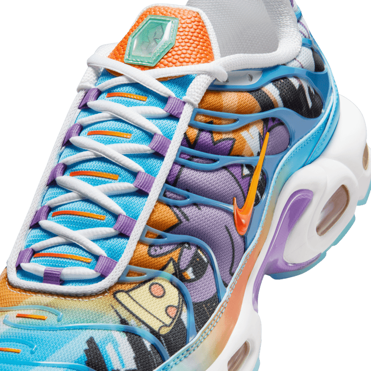 Nike Air Max Plus Doernbecher Sergio Cano Marquez Angle 12