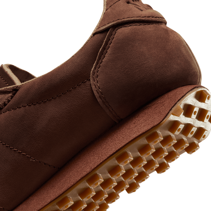 Nike LD-1000 Aritzia Angle 7