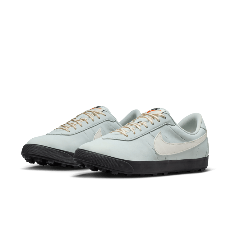 Nike Astrograbber Light Silver Angle 5