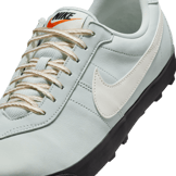 Nike Astrograbber Light Silver Angle 7