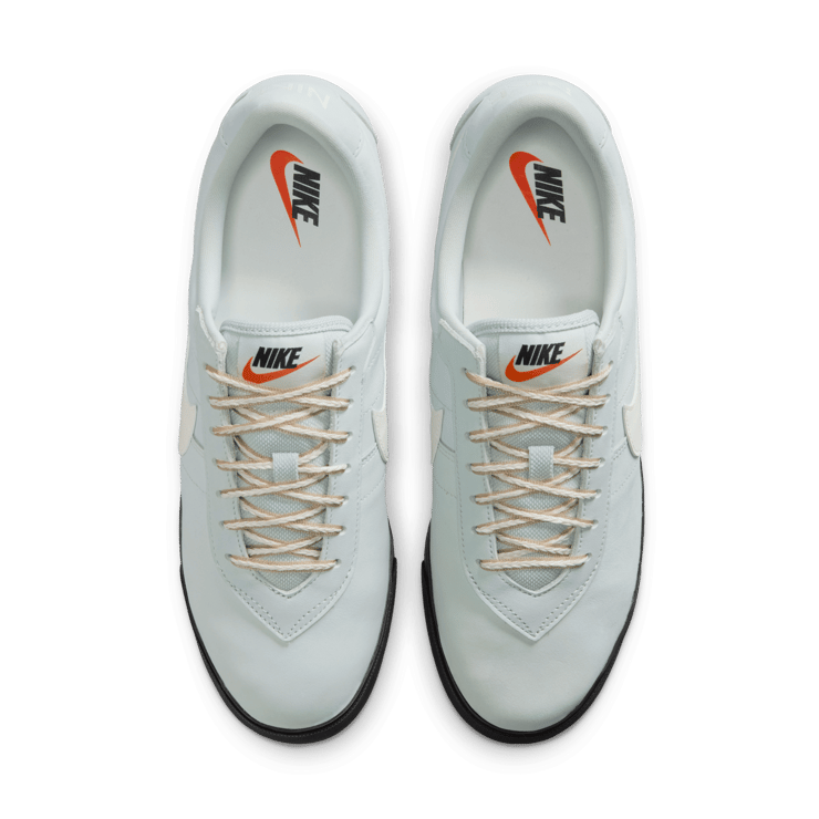 Nike Astrograbber Light Silver Angle 4