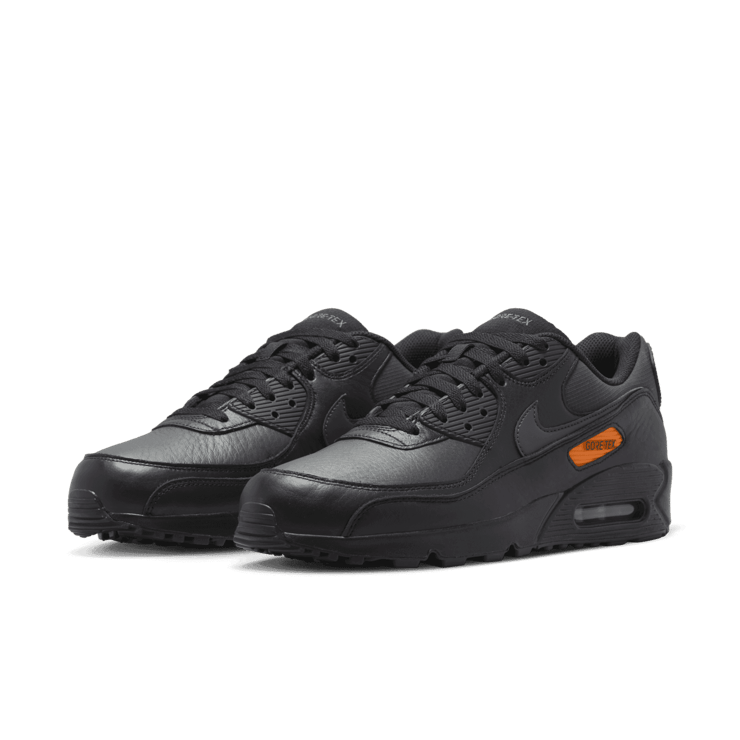 Nike Air Max 90 Gore-Tex Black Off-Noir Angle 3