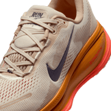 Nike Vomero 18 Running Poets Angle 5