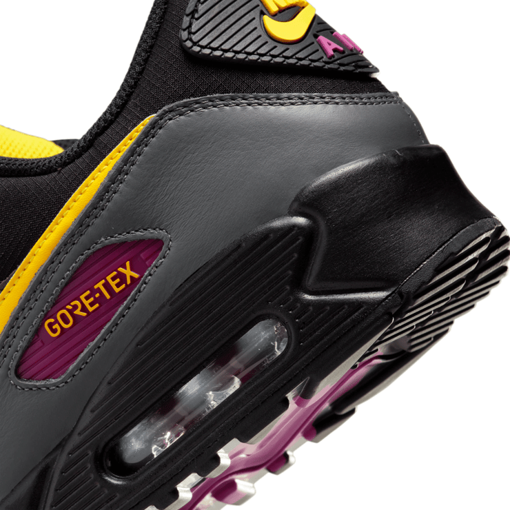 Nike Air Max 90 Gore-Tex Black Sequoia Angle 7