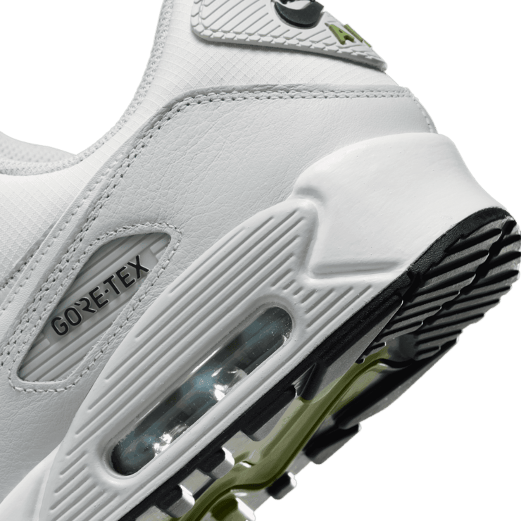 Nike Air Max 90 Gore-Tex Photon Dust Angle 6