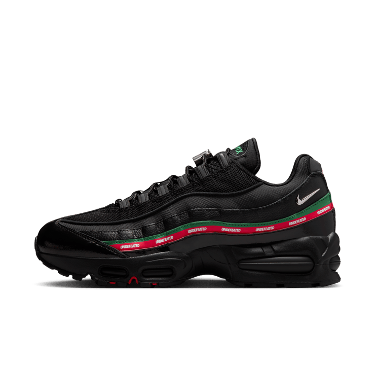 Nike Air Max 95 SP Undefeated Black Angle 7