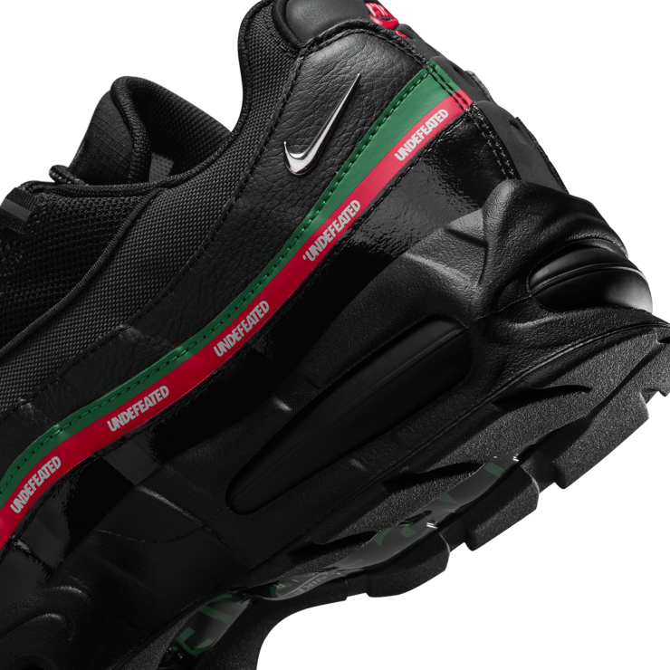 Nike Air Max 95 SP Undefeated Black Angle 12