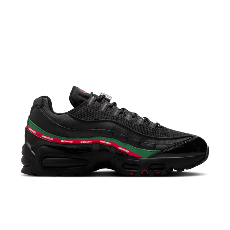 Nike Air Max 95 SP Undefeated Black Angle 4