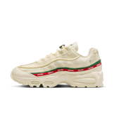 Nike Air Max 95 OG Big Bubble Undefeated Sail Gorge Green Angle 2