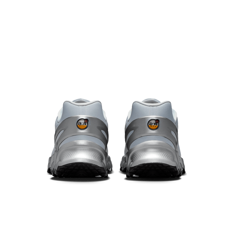 Nike Air Max Dn8 Metallic Silver Black Angle 1