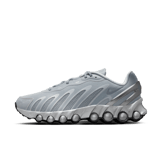 Nike Air Max Dn8 Metallic Silver Black Angle 3