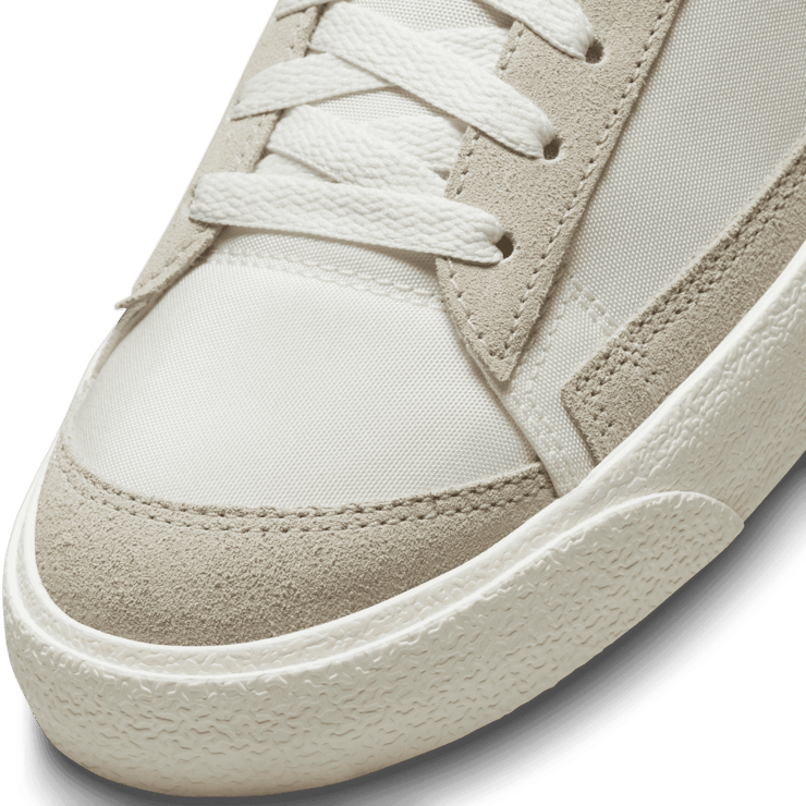 Nike Blazer Low Moving Company Angle 4