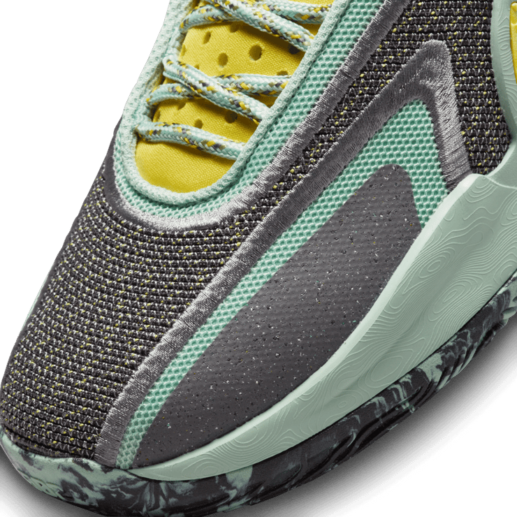 Nike Cosmic Unity 2 Smells Like Team Spirit Angle 4