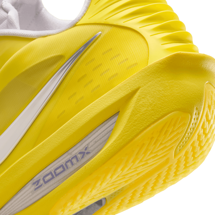 Nike GT Cut 3 Turbo Lakers Angle 6