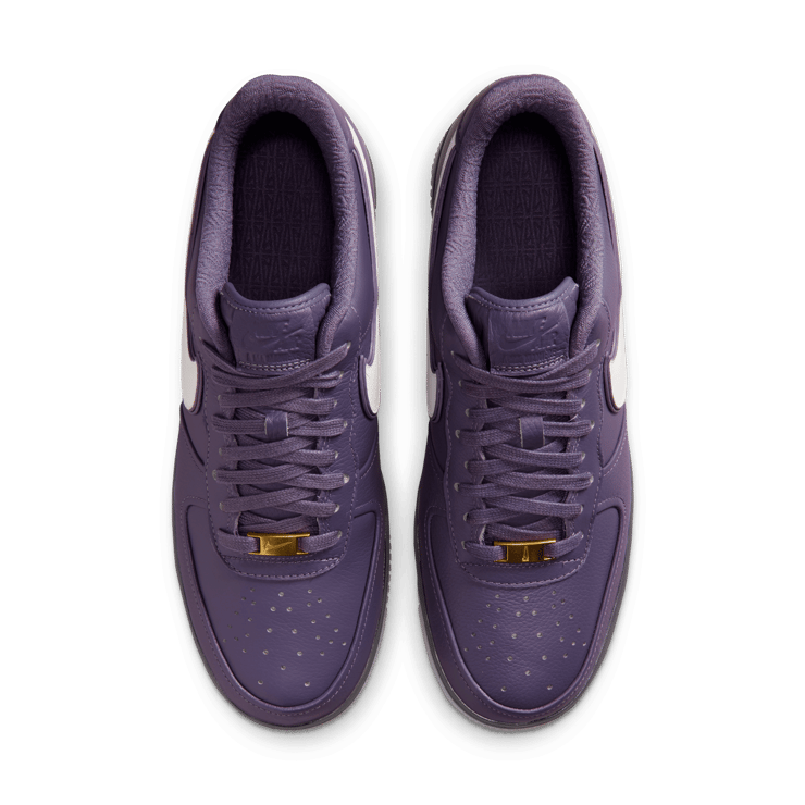 Nike Air Force 1 A Ma Maniere WYWS Canyon Purple Angle 3