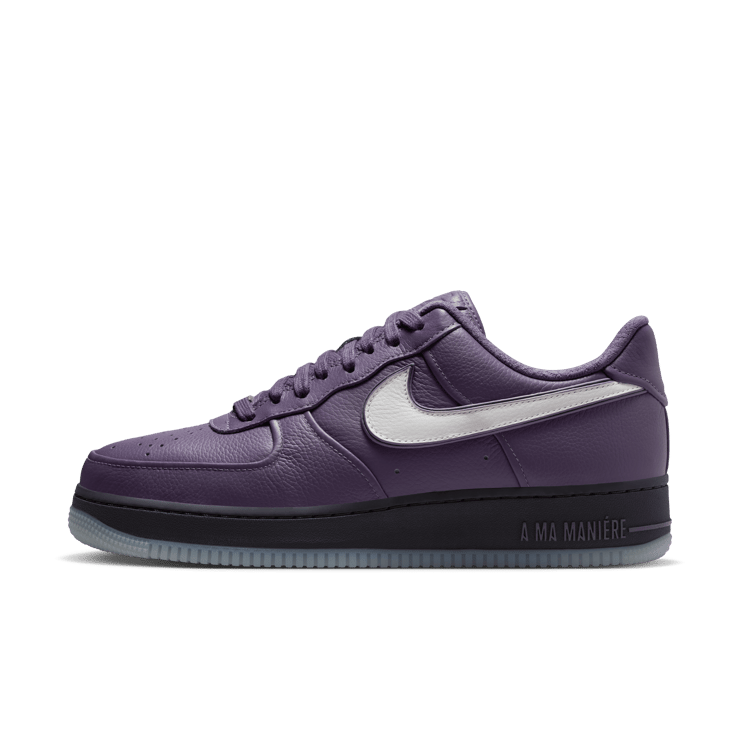 Nike Air Force 1 A Ma Maniere WYWS Canyon Purple Angle 0