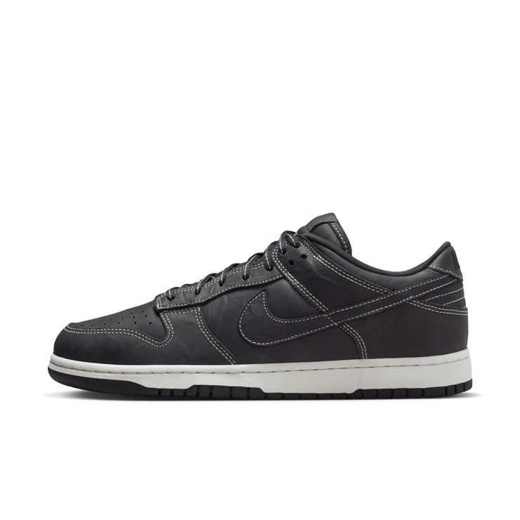 Nike Dunk Low Off Noir Summit White Angle 3