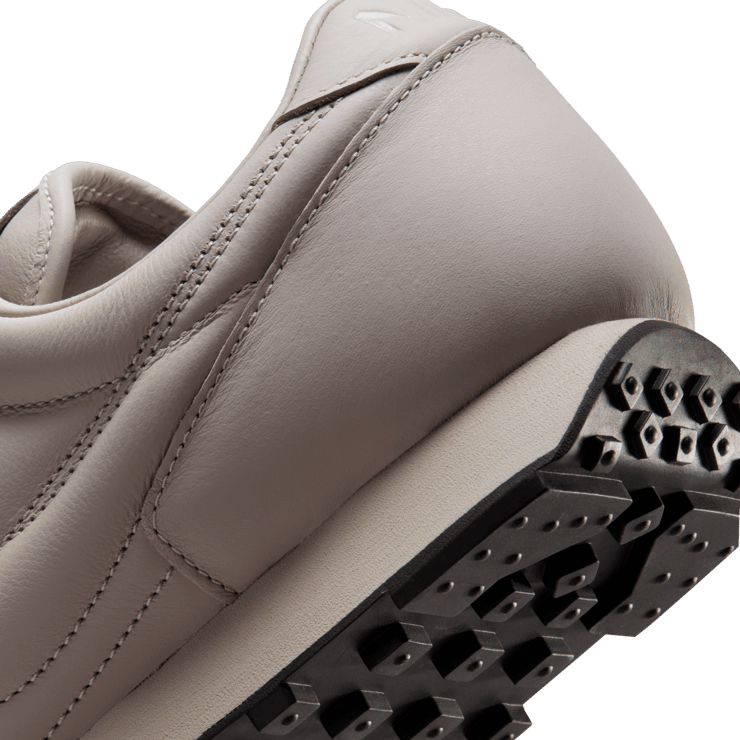 Nike Daybreak SP Moon Particle Angle 7