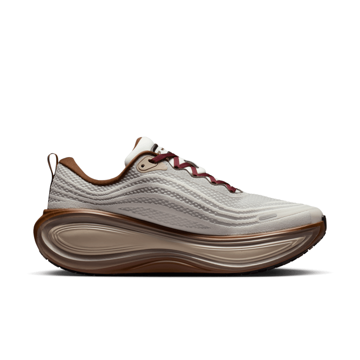 Nike Vomero Plus Sail Baroque Brown Angle 7