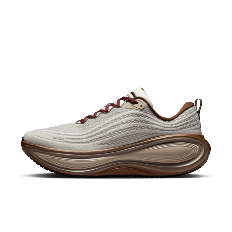 Nike Vomero Plus Sail Baroque Brown Angle 10
