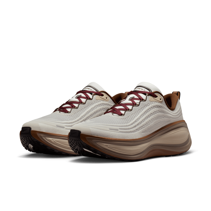 Nike Vomero Plus Sail Baroque Brown Angle 5