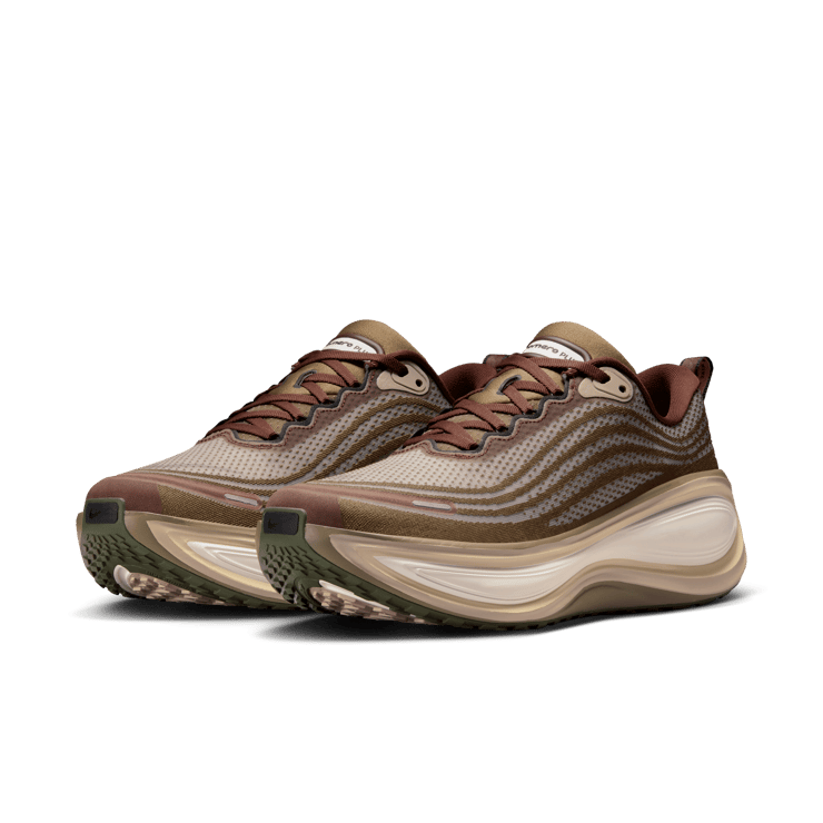 Nike Vomero Plus Caldera Brown Angle 12