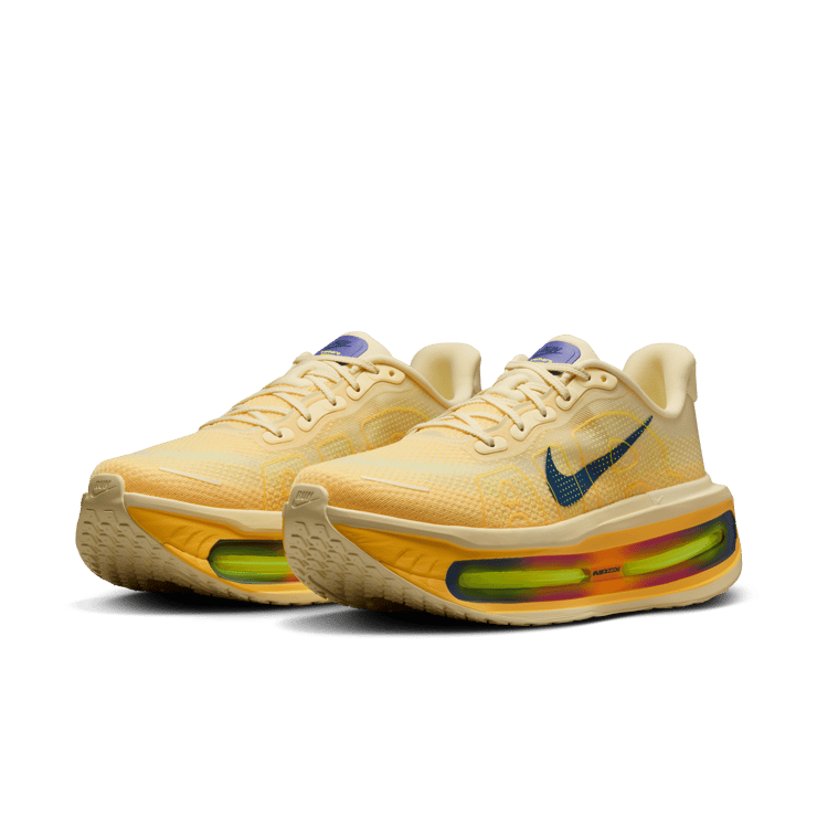 Nike Vomero Premium Alabaster Angle 9