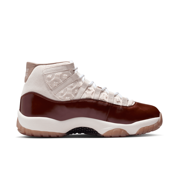 Air Jordan 11 Retro China Angle 5
