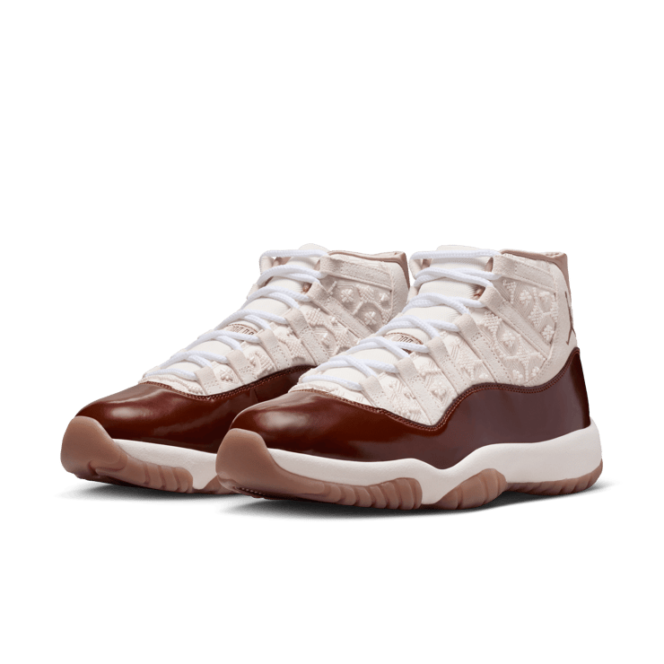 Air Jordan 11 Retro China Angle 0