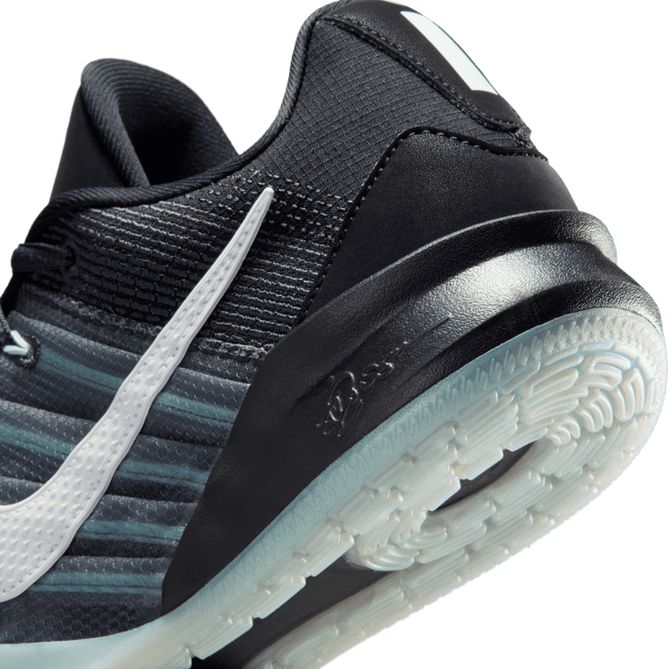 Nike Sabrina 3 Black Dark Smoke Grey Angle 1