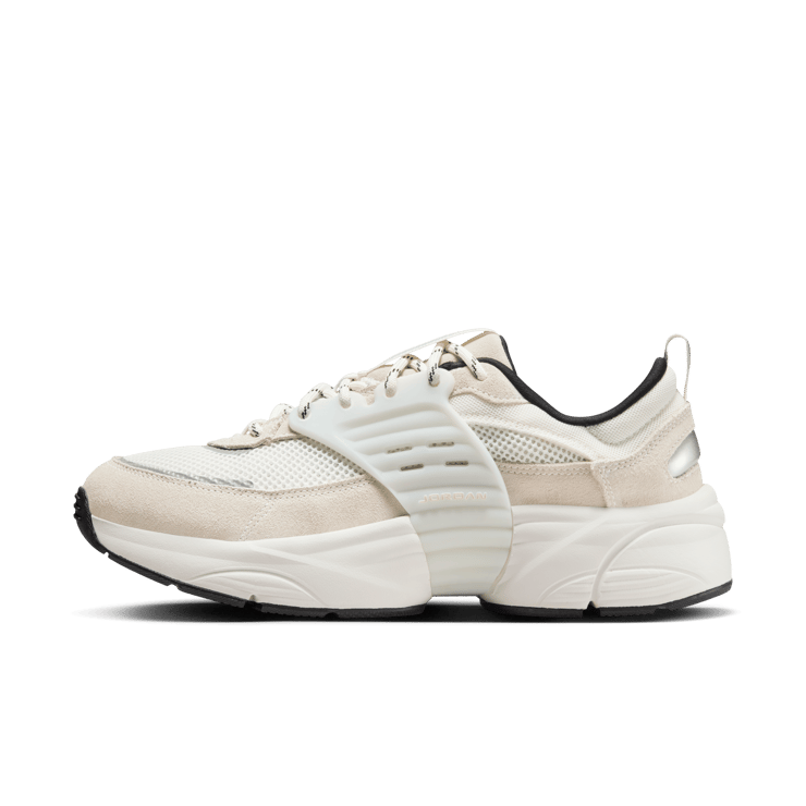 Jordan Trunner O/S Sail Angle 2