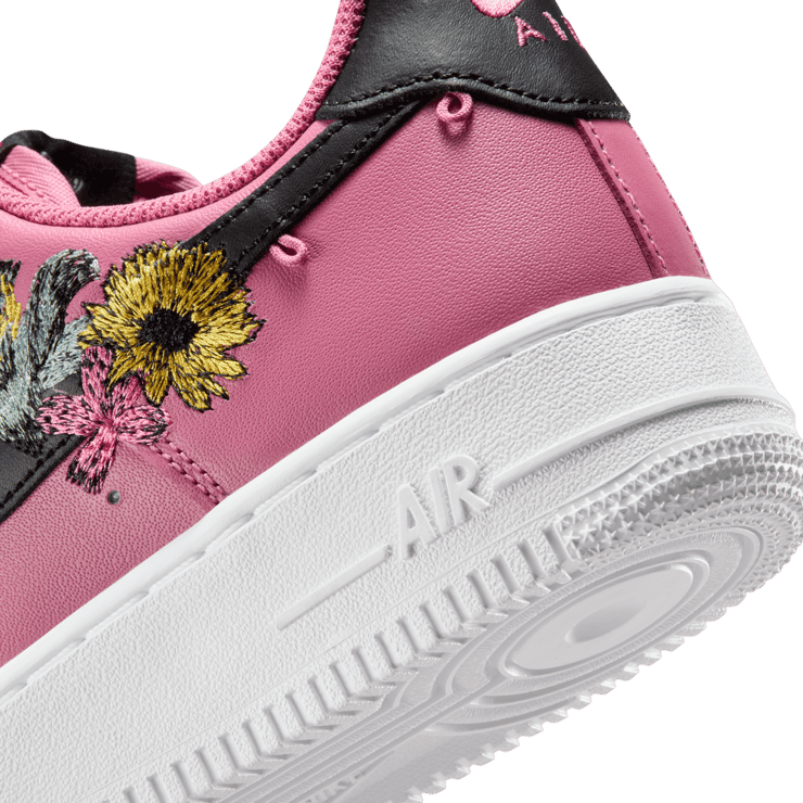 Nike Air Force 1 Low PRM Accepting All Flowers Peony Angle 6