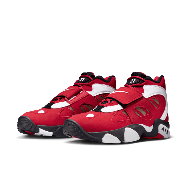Nike Air Diamond Turf 2 Fire Red Angle 1