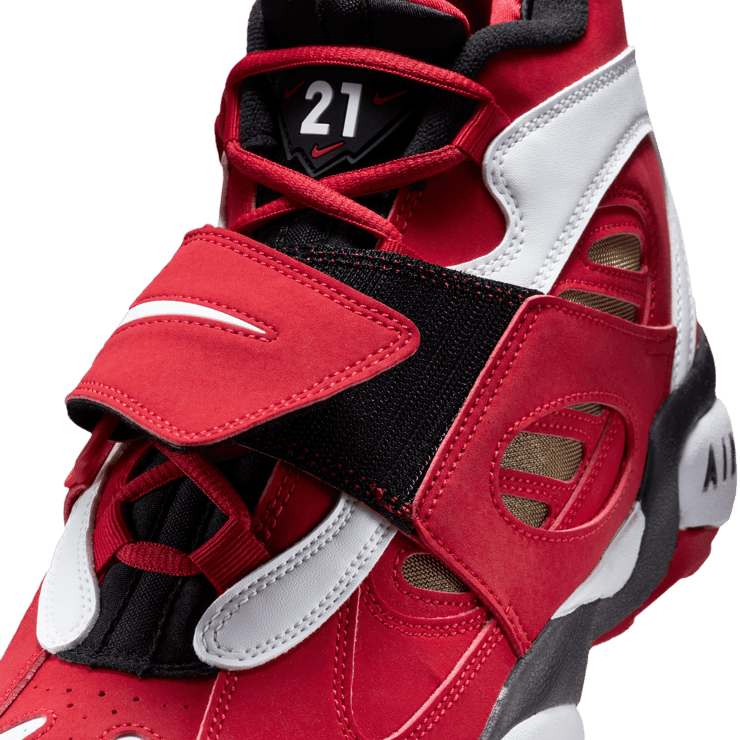 Nike Air Diamond Turf 2 Fire Red Angle 5