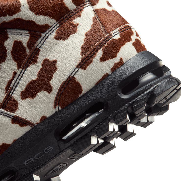 Nike Air Max Goadome Cow Print Angle 7