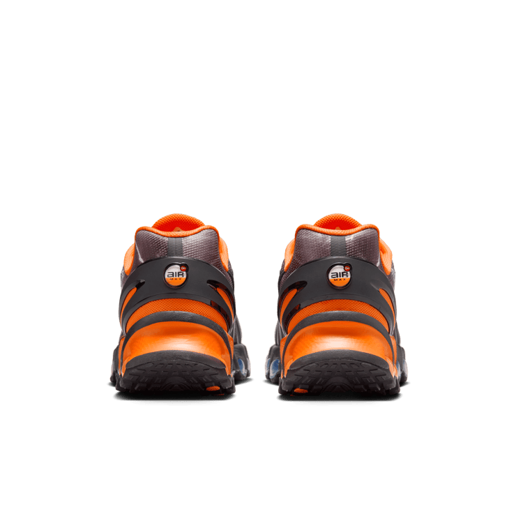 Nike Air Max DN8 Palace Black Safety Orange Angle 1