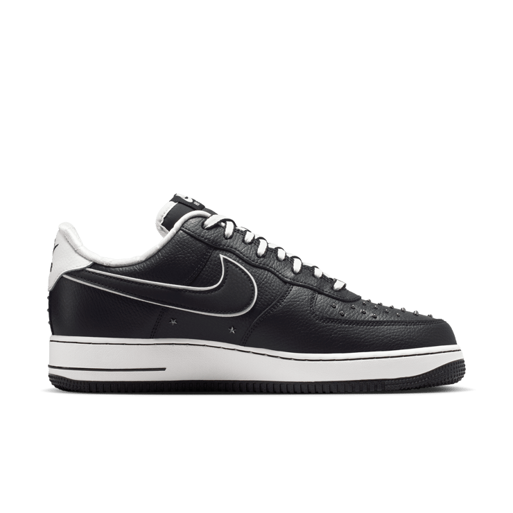 Nike Air Force 1 Low '07 Premium Black White Angle 2