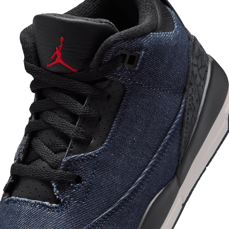 Air Jordan 3 Retro Levi’s Indigo (PS) Angle 10