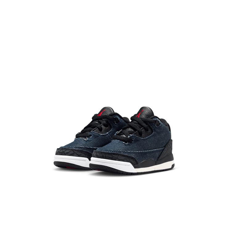 Air Jordan 3 Retro Levi’s Indigo (TD) Angle 3