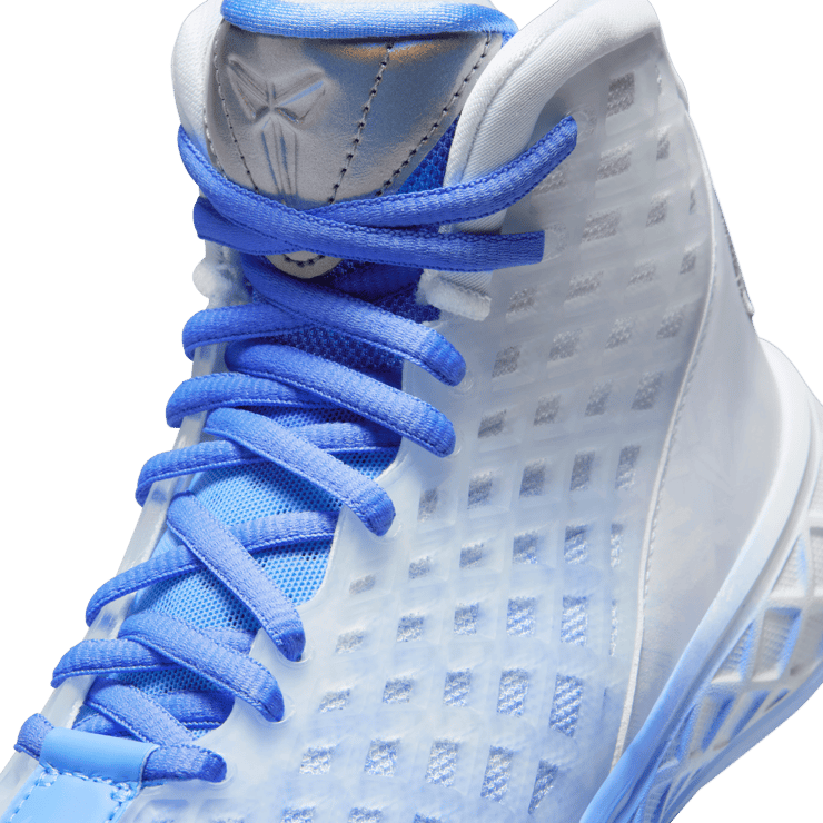 Nike Kobe 3 Protro Christmas (GS) Angle 9