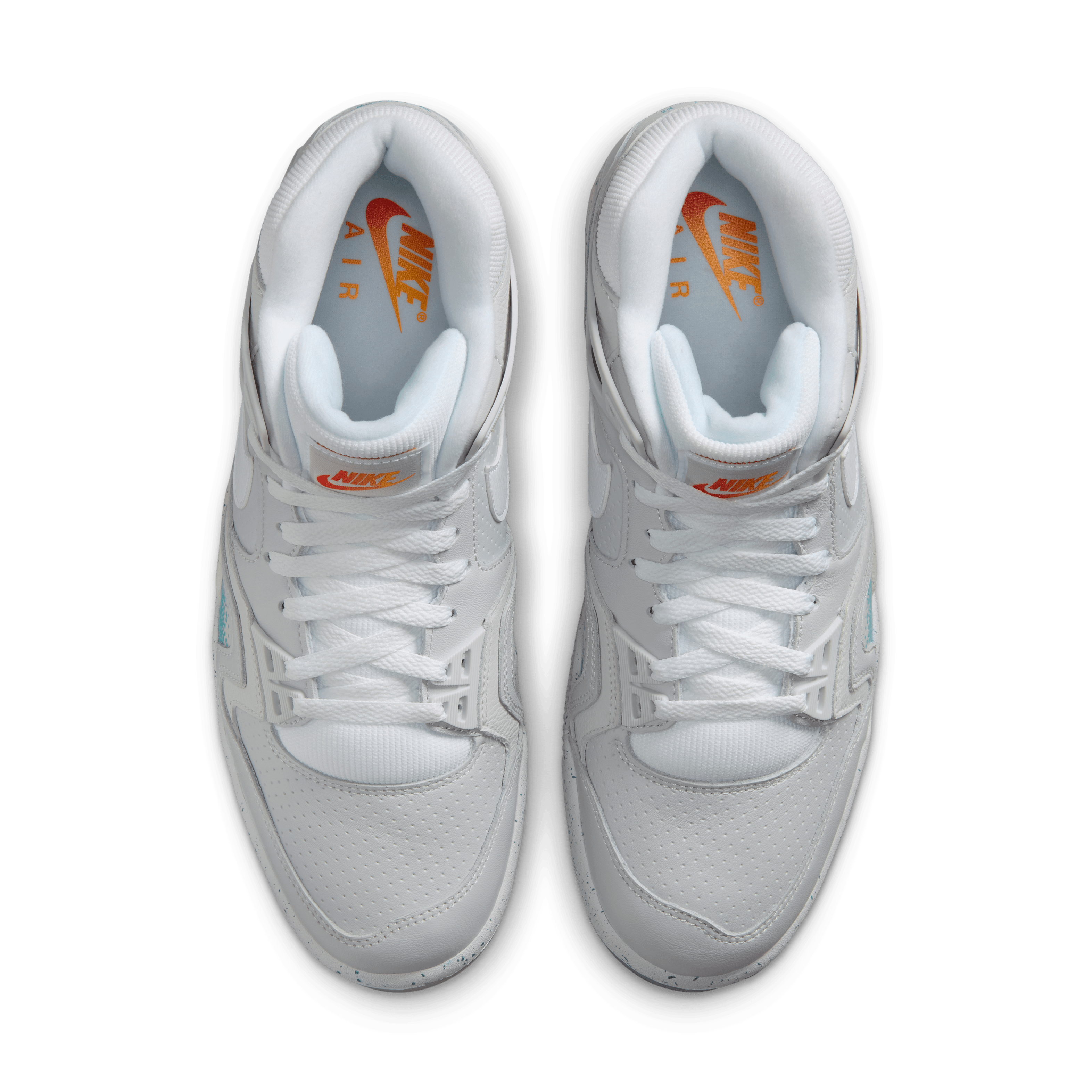 Nike Air Tech Challenge 2 Back to the US Open Angle 3