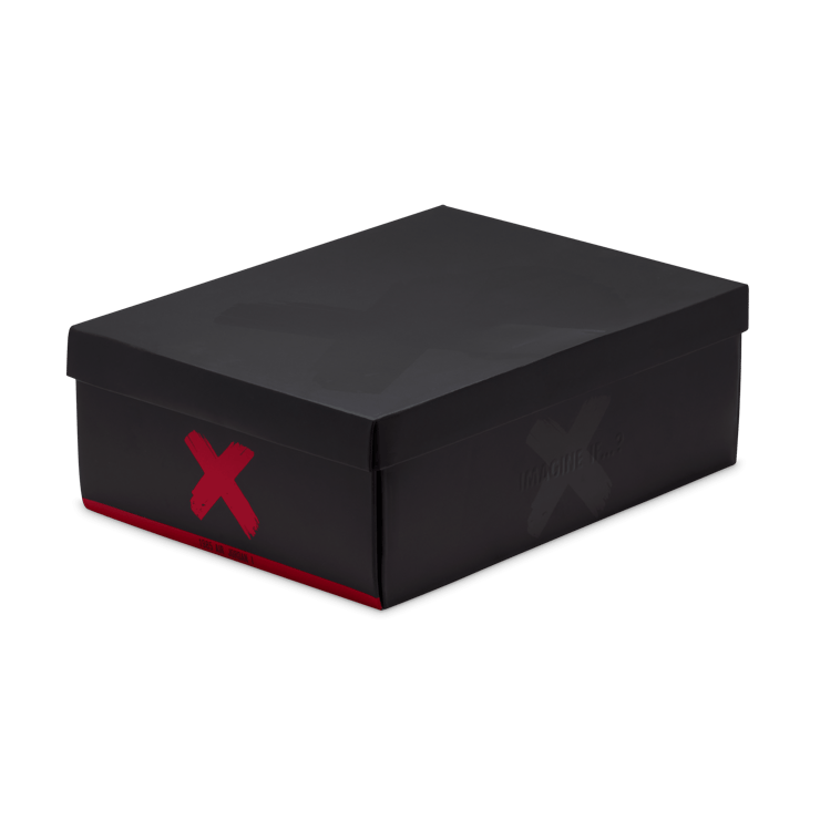 Air Jordan 1 Retro Low OG Banned (GS) Angle 9
