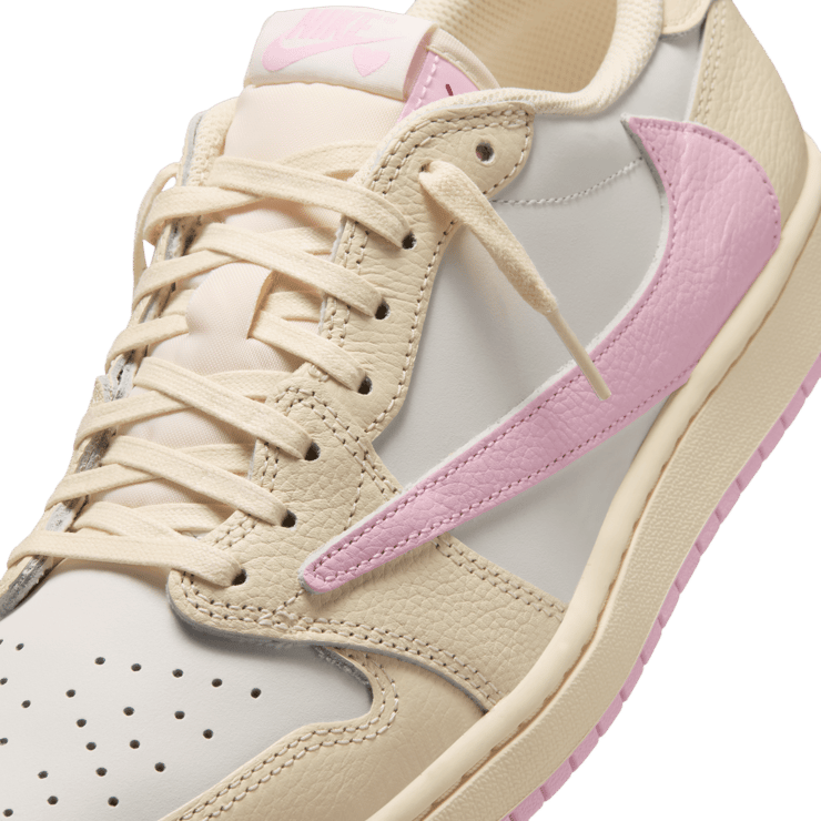 靴 Air Jordan 1 Low Travis Scott Muslin Travis Scott's Air Jordan 1 Low in Muslin and Pink is Dropping May