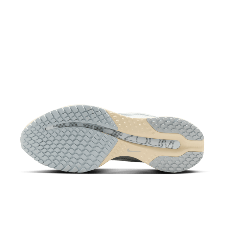 Nike Pegasus Premium Running is Mental Angle 3