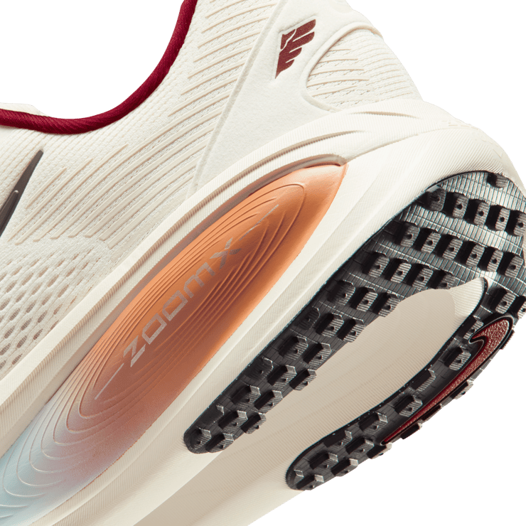 Nike Vomero 18 Year of the Horse Angle 7