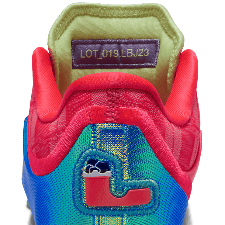 Nike LeBron 23 Christmas (GS) Angle 4