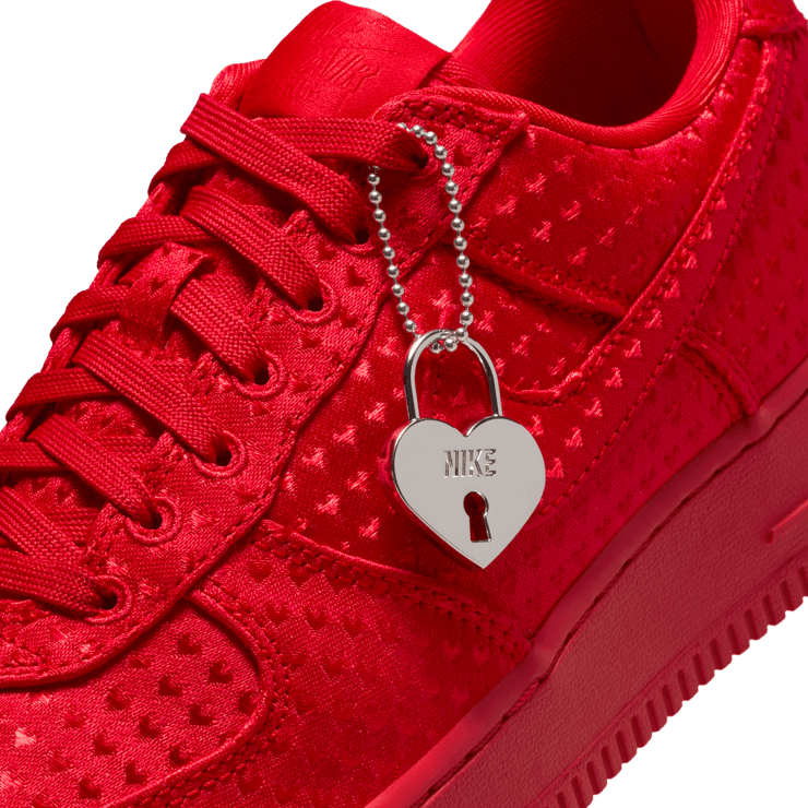 Nike Air Force 1 Low Valentine's Day University Red Angle 7