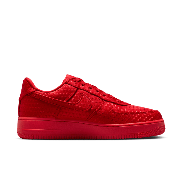 Nike Air Force 1 Low Valentine's Day University Red Angle 4