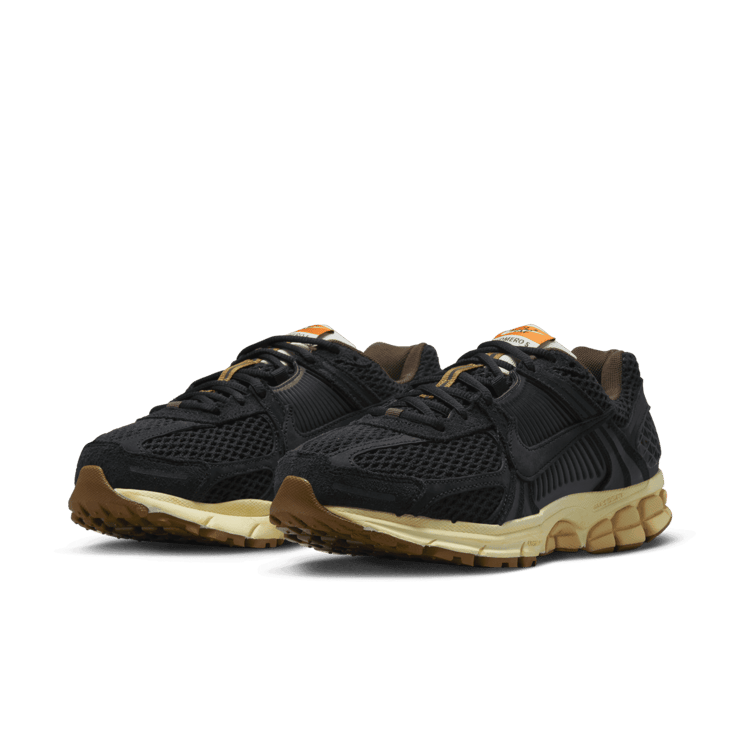 Nike Zoom Vomero 5 Premium Black Sesame (W) Angle 2