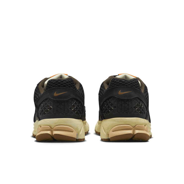 Nike Zoom Vomero 5 Premium Black Sesame (W) Angle 3